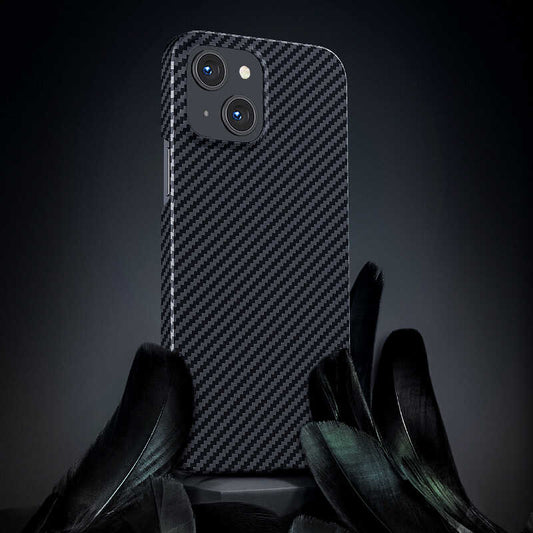 iPhone 13 Kılıf M-safe Özellikli Karbon Fiber Benks Essential Kevlar Kapak