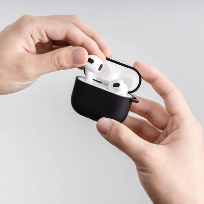 Airpods 3. Nesil Kılıf Yumuşak Dokunuşlu Likit Silikon Tasarımlı Lisanslı Switcheasy Skin Kapak