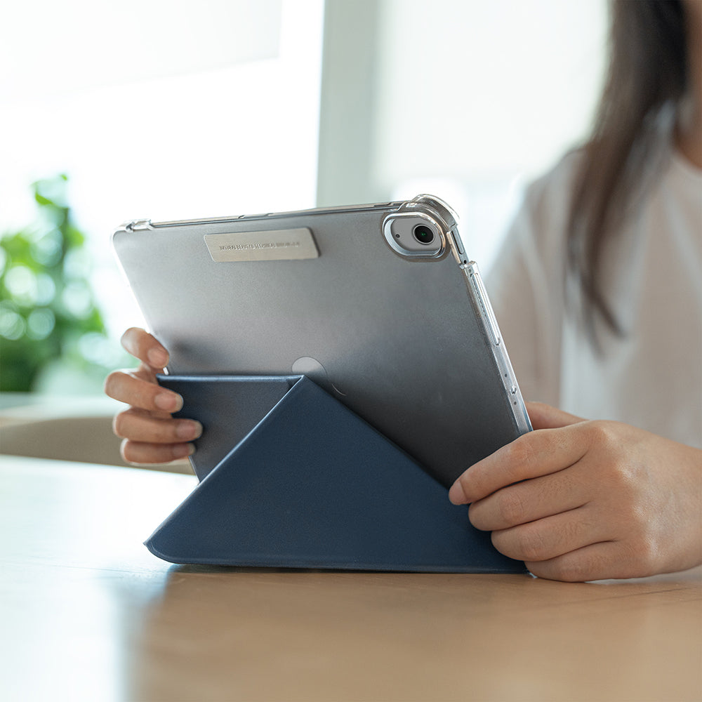 iPad Pro 11 2025 M5 Raptic Clear Folio Airbagli Şeffaf Kapaklı Katlanabilir Standlı Kılıf