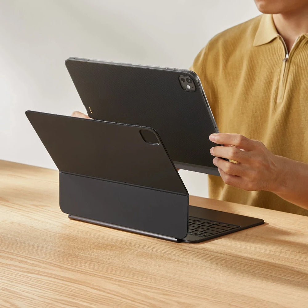 iPad Pro 13 2025 M5 Kılıf Aramid Fiber Pitaka Ultra-Slim Classic Serisi Tablet Kapak