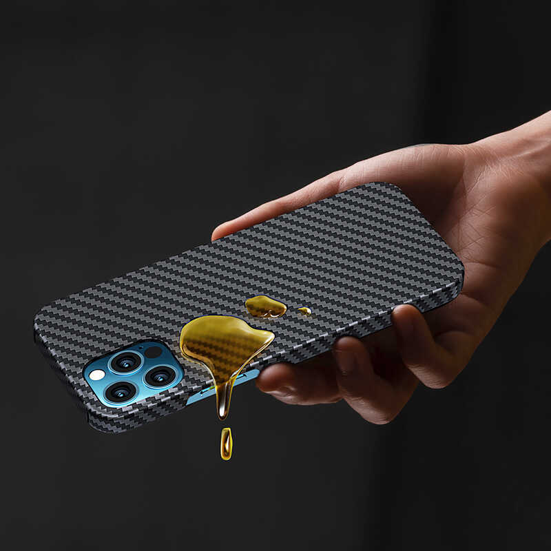 iPhone 12 Kılıf Benks MFİ M-safe Magnetic Aramid Kapak