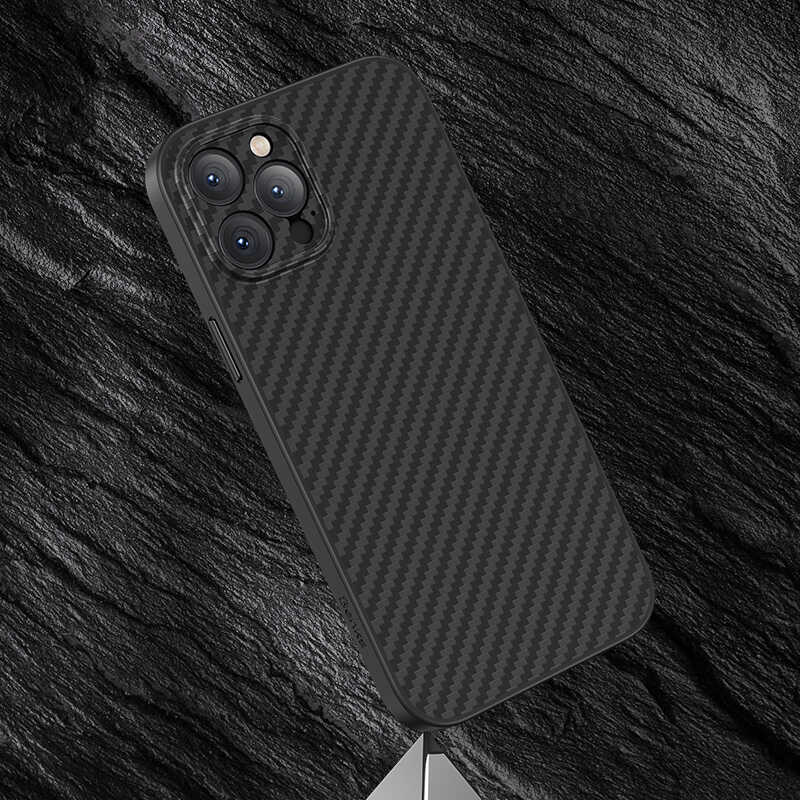 iPhone 12 Pro Max Kılıf Karbon Fiber Benks Hybrid Kevlar Kapak