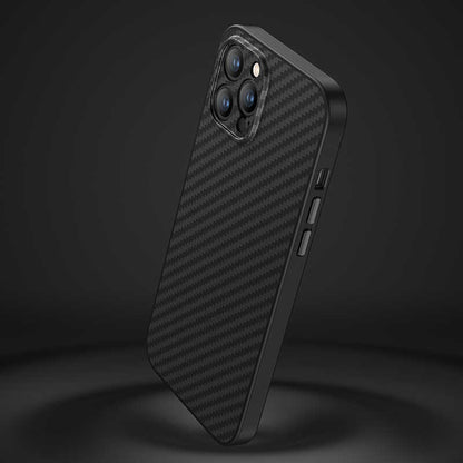 iPhone 12 Pro Max Kılıf Karbon Fiber Benks Hybrid Kevlar Kapak