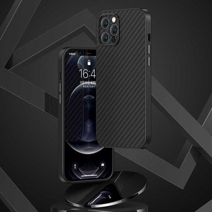 iPhone 12 Pro Max Kılıf Karbon Fiber Benks Hybrid Kevlar Kapak