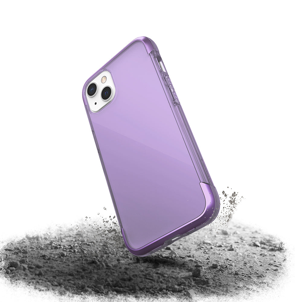 iPhone 13 Kılıf Raptic Air Serisi Airbag Tasarımlı Metal Köşelikli Şeffaf Kapak