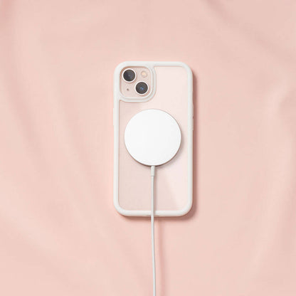 iPhone 13 Kılıf Ultra İnce Şok Önleyicili Lisanslı Switcheasy Aero Plus Kapak