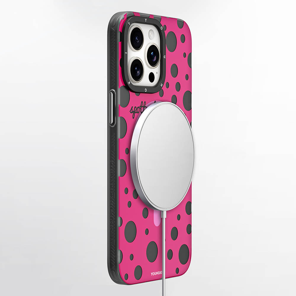 iPhone 13 Pro Kılıf M-safe Şarj Özellikli Polka Dot Desenli Youngkit Spots Serisi Kapak