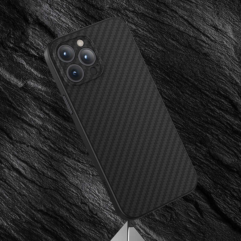 iPhone 13 Pro Max Kılıf Karbon Fiber Benks Hybrid Kevlar Kapak