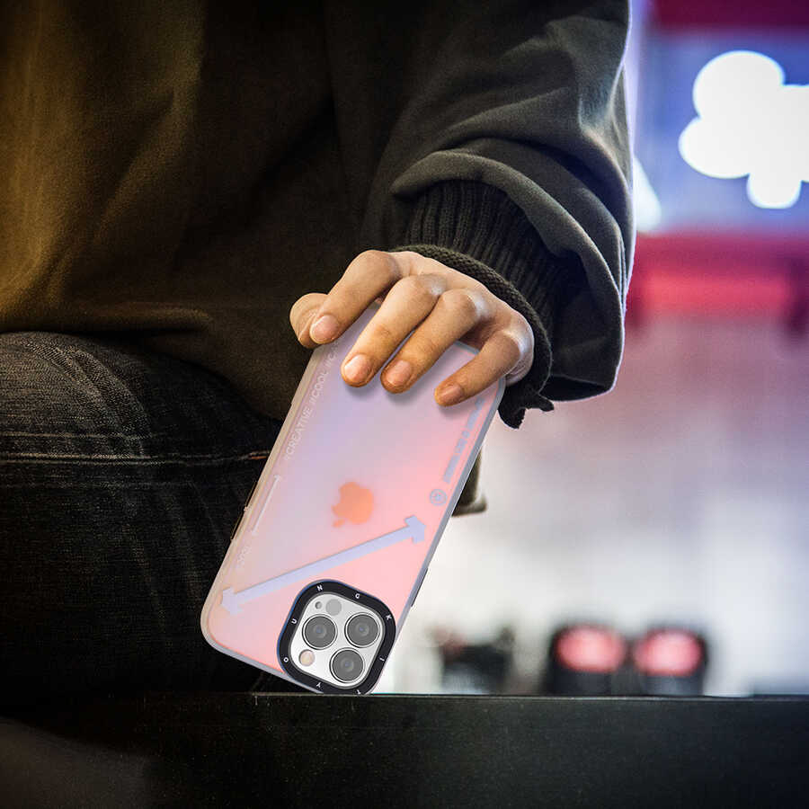 iPhone 13 Pro Max Kılıf YoungKit Fashion Culture Time Serisi Kapak