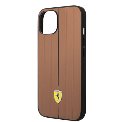 iPhone 14 Kılıf Ferrari Orjinal Lisanslı Deri Arka Yüzey Metal Logolu Şerit Tasarımlı Kapak