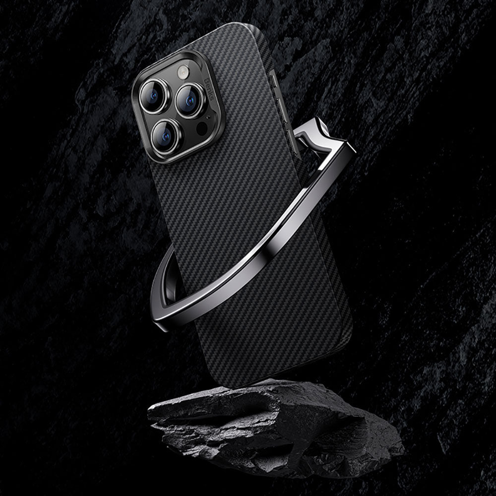 iPhone 14 Kılıf M-safe Özellikli Karbon Fiber Benks 600D Essential Kevlar Kapak
