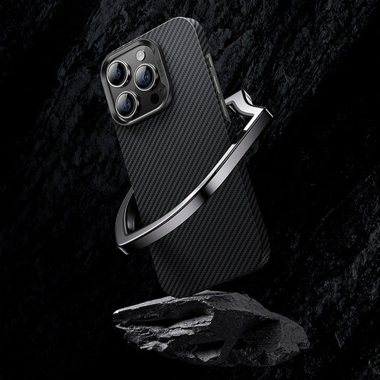 iPhone 14 Kılıf M-safe Özellikli Karbon Fiber Benks 600D Essential Kevlar Kapak