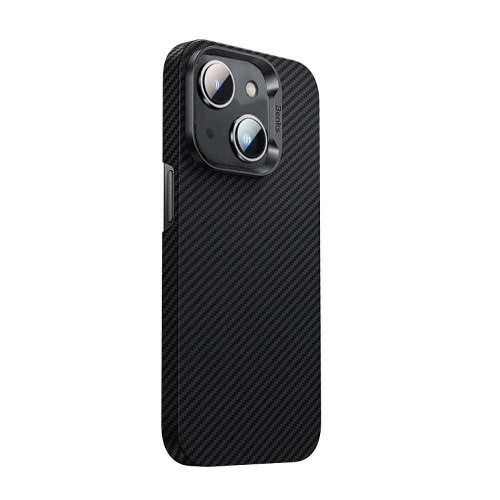 iPhone 14 Kılıf M-safe Özellikli Karbon Fiber Benks 600D Essential Kevlar Kapak