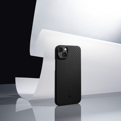 iPhone 14 Kılıf M-safe Şarj Özellikli 1500D Aramid Fiber Pitaka Ultra-Slim Classic Serisi Black-Grey Twill Kapak
