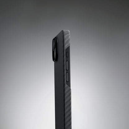 iPhone 14 Kılıf M-safe Şarj Özellikli 1500D Aramid Fiber Pitaka Ultra-Slim Classic Serisi Black-Grey Twill Kapak