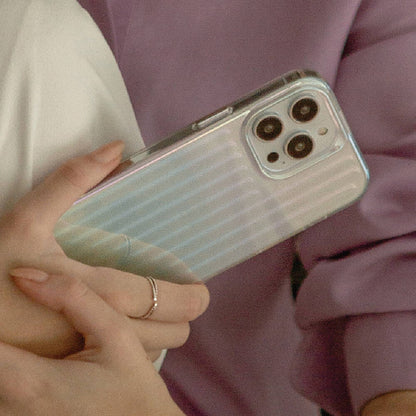 iPhone 14 Kılıf Parlayan Arka Yüzey Coehl Linear Kapak