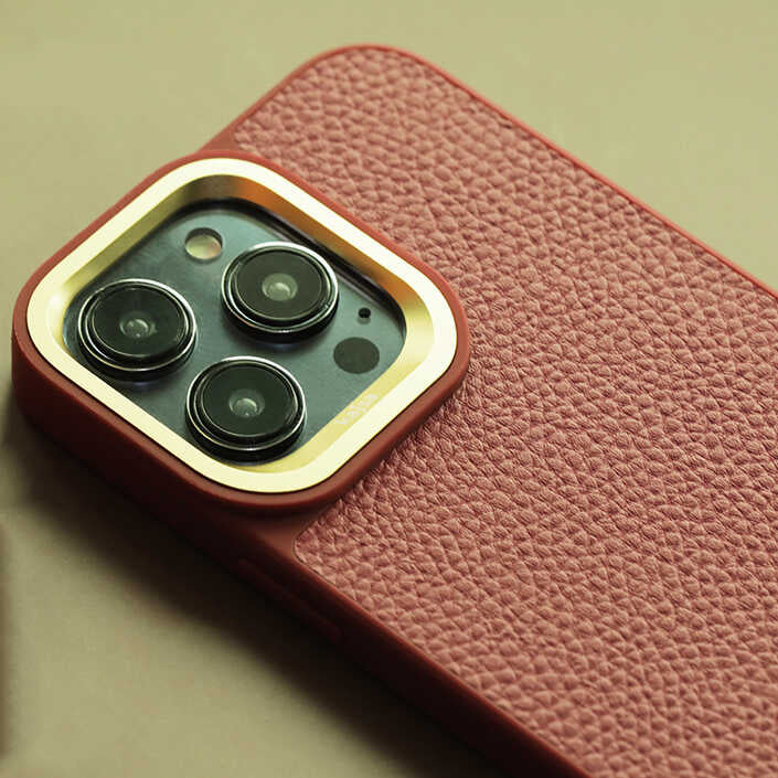 iPhone 14 Kılıf Soft Deri Metal Kamera Çerçeveli Kajsa Litchi Kapak
