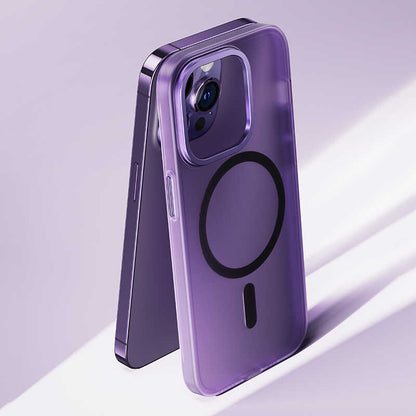 iPhone 14 Kılıf Wireless Şarj Destekli Benks Yeni Seri Magnetik Haze Kapak