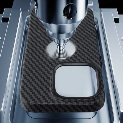 iPhone 14 Plus Kılıf Wiwu Karbon Fiber Görünümlü M-safe Wireless Şarj Özellikli Kabon Kapak