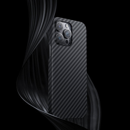 iPhone 14 Pro Kılıf M-safe Özellikli Karbon Fiber Benks Essential Kevlar Kapak