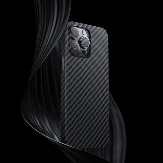 iPhone 14 Pro Kılıf M-safe Özellikli Karbon Fiber Benks Essential Kevlar Kapak