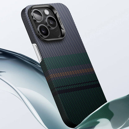 iPhone 14 Pro Kılıf M-safe Şarj Özellikli Karbon Fiber Tasarımlı Benks Aurora ArmorAir Kevlar Kapak