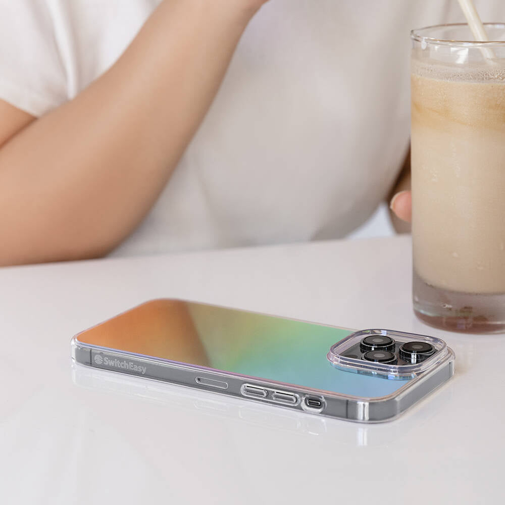 iPhone 14 Pro Kılıf Renk Geçişli Kenarları Şeffaf Tasarımlı Lisanslı Switcheasy Crush Plus Kapak