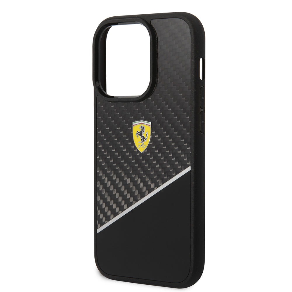 iPhone 14 Pro Max Kılıf Ferrari Orjinal Lisanlı Klasik Metal Logolu Karbon Şerit Desenli Kapak