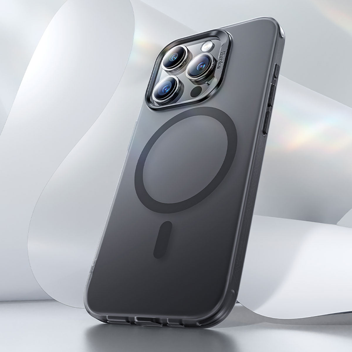 iPhone 15 Kılıf M-safe Şarj Özellikli Benks Lucid Armor Kapak