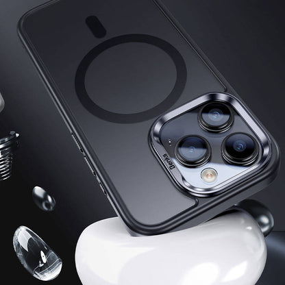 iPhone 15 Kılıf M-safe Şarj Özellikli Benks Mist Protective Kapak