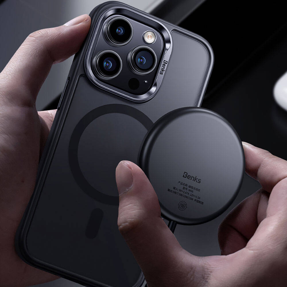 iPhone 15 Kılıf M-safe Şarj Özellikli Benks Mist Protective Kapak