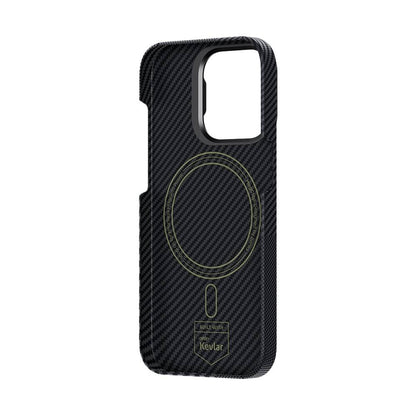 iPhone 15 M-safe Şarj Özellikli Karbon Fiber Benks Montage ArmorAir Kevlar Kapak