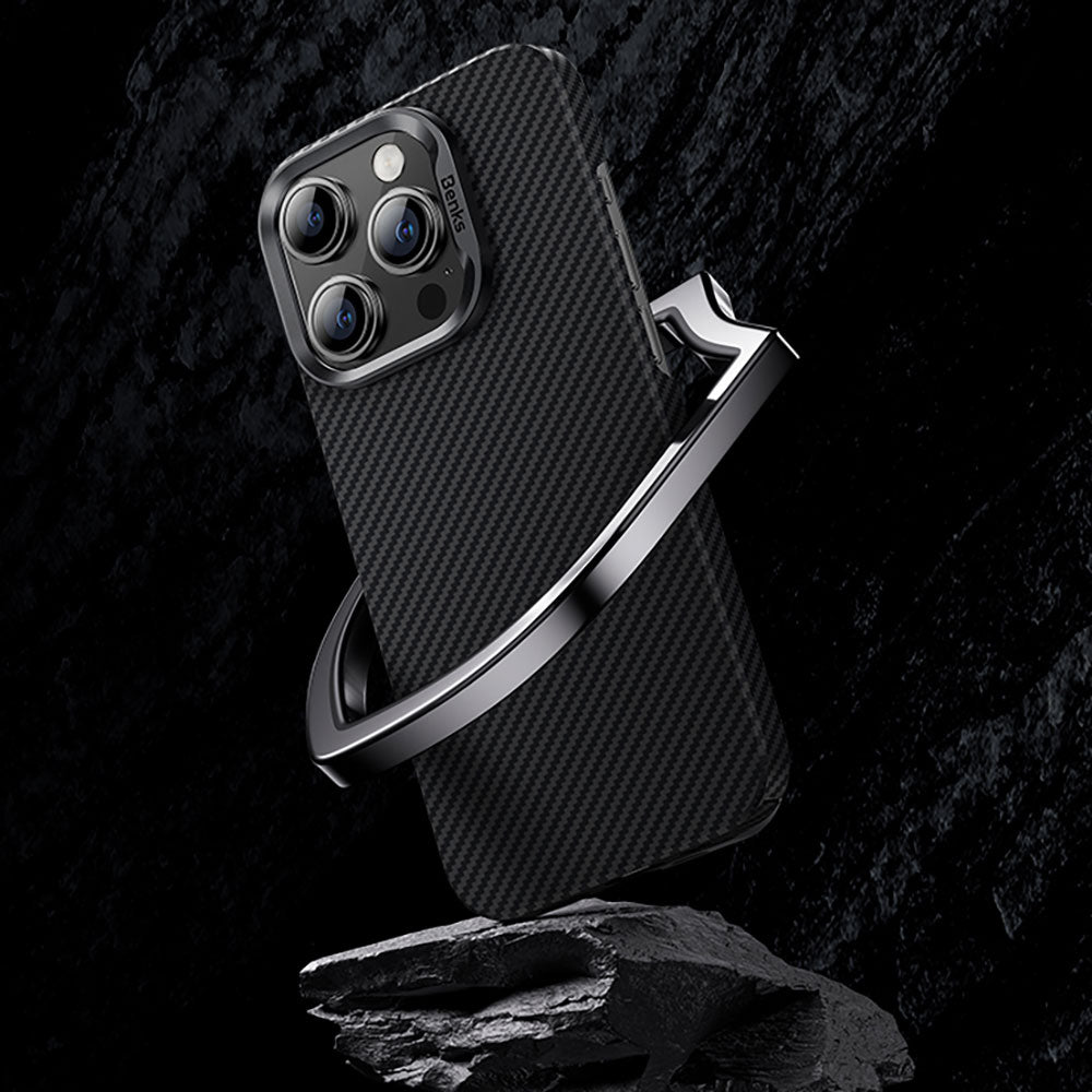 iPhone 15 Plus Kılıf M-safe Özellikli Karbon Fiber Benks Essential ArmorAir 600D Kevlar Kapak