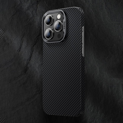 iPhone 15 Plus Kılıf M-safe Özellikli Karbon Fiber Benks Essential ArmorAir 600D Kevlar Kapak