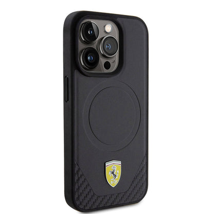 iPhone 15 Pro Kılıf Ferrari Orjinal Lisanslı M-safe Şarj Özellikli Metal Logolu PU Karbon Kapak