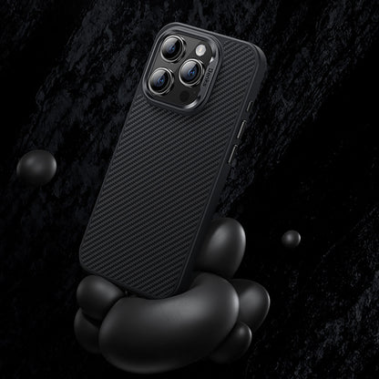 iPhone 15 Pro Kılıf Karbon Fiber M-safe Şarj Özellikli Benks Hybrid ArmorPro 600D Kevlar Kapak