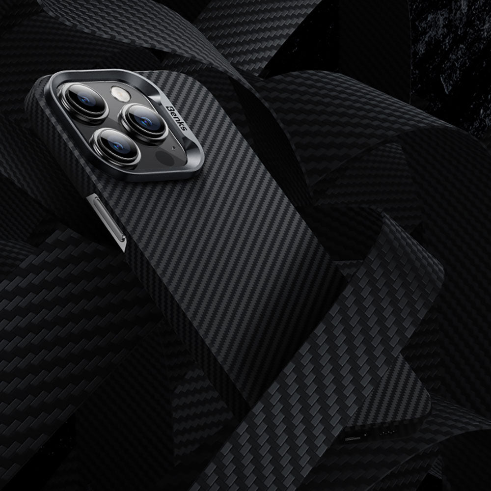 iPhone 15 Pro Kılıf M-safe Özellikli Karbon Fiber Benks Essential ArmorAir 600D Kevlar Kapak