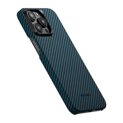 iPhone 15 Pro Kılıf M-safe Şarj Özellikli 1500D Aramid Fiber Pitaka Ultra-Slim Classic Serisi Black-Blue Twill Kapak