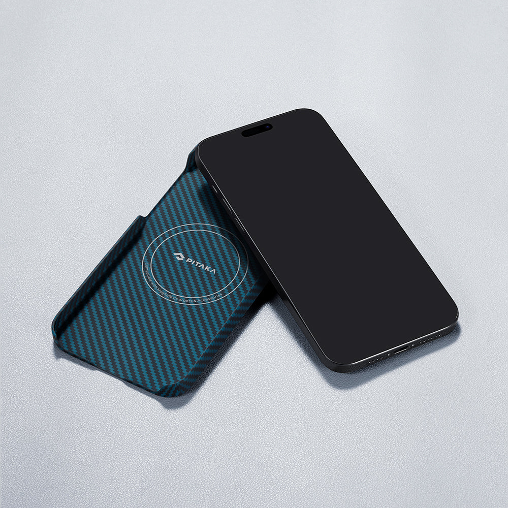 iPhone 15 Pro Kılıf M-safe Şarj Özellikli 1500D Aramid Fiber Pitaka Ultra-Slim Classic Serisi Black-Blue Twill Kapak