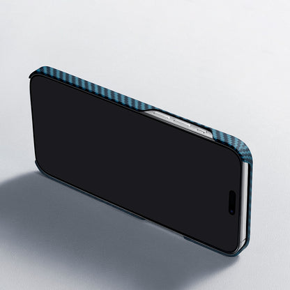 iPhone 15 Pro Kılıf M-safe Şarj Özellikli 1500D Aramid Fiber Pitaka Ultra-Slim Classic Serisi Black-Blue Twill Kapak