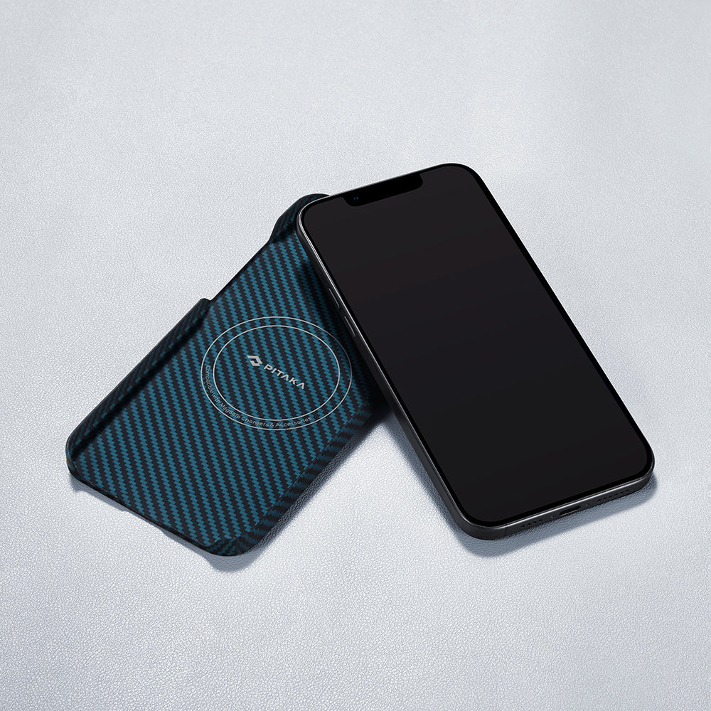iPhone 15 Pro Kılıf M-safe Şarj Özellikli 1500D Aramid Fiber Pitaka Ultra-Slim Classic Serisi Black-Blue Twill Kapak