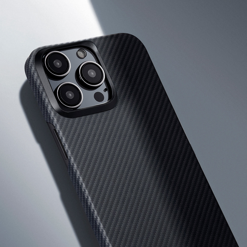 iPhone 15 Pro Kılıf M-safe Şarj Özellikli 600D Aramid Fiber Pitaka Ultra-Slim Classic Serisi Black-Grey Twill Kapak