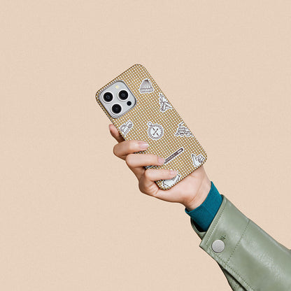iPhone 15 Pro Kılıf M-safe Şarj Özellikli Awa Tasarımlı 1500D Aramid Fiber Pitaka Ultra-Slim Classic Serisi Canyon Kapak