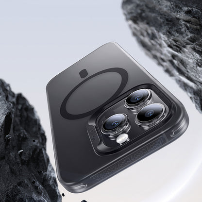 iPhone 15 Pro Kılıf M-safe Şarj Özellikli Benks Lucid Armor Kapak