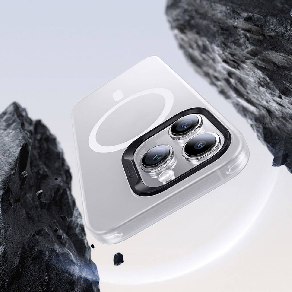 iPhone 15 Pro Kılıf M-safe Şarj Özellikli Benks Lucid Armor Kapak