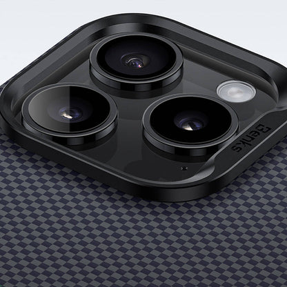 iPhone 15 Pro Kılıf M-safe Şarj Özellikli Karbon Fiber Tasarımlı Benks Aurora ArmorPro Kevlar Kapak