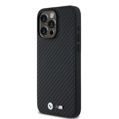 iPhone 15 Pro Max Kılıf BMW Orjinal Lisanslı Karbon Fiber Tasarımlı ve Metal Logolu PU Deri Kapak