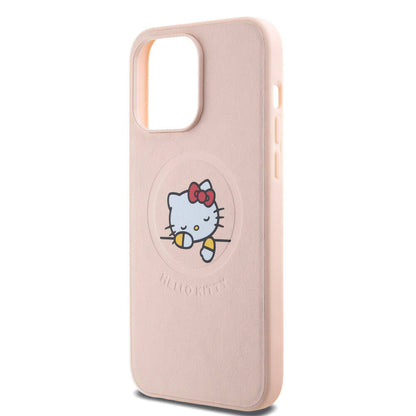 iPhone 15 Pro Max Kılıf Hello Kitty Orjinal Lisanslı M-safe Şarj Özellikli Baskı Logolu Uyuyan Kitty Deri Kapak