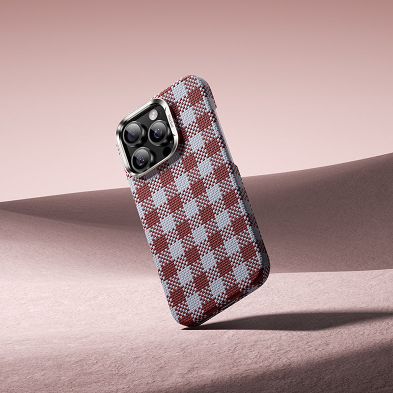 iPhone 15 Pro Max Kılıf M-safe Şarj Özellikli Ekose Tasarımlı Benks ArmorVichy Kevlar Kapak