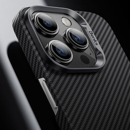 iPhone 15 Pro Max Kılıf M-safe Özellikli Karbon Fiber Benks Essential ArmorAir 600D Kevlar Kapak